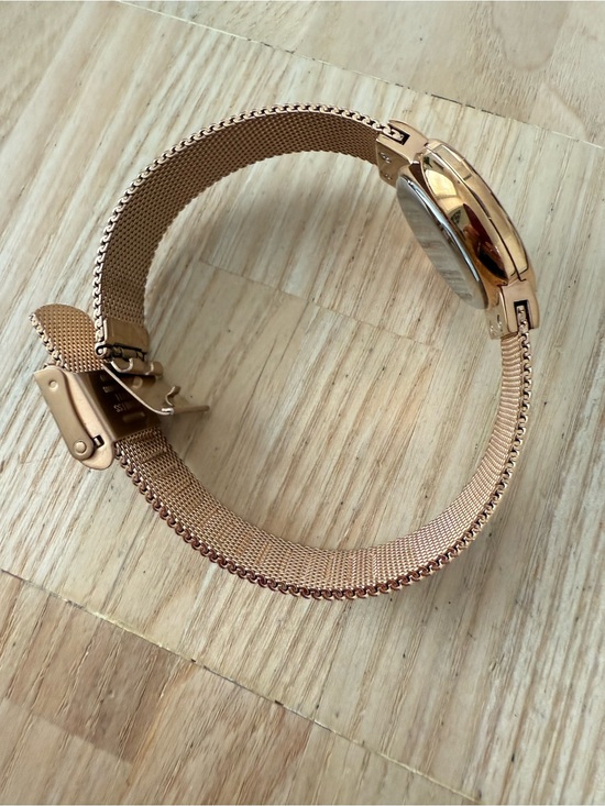 Skagen Denmark ladies rose gold tone watch NEW BATTERY main image 9